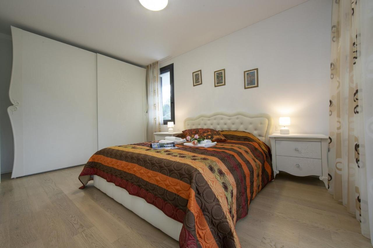 Artemia * Ascona