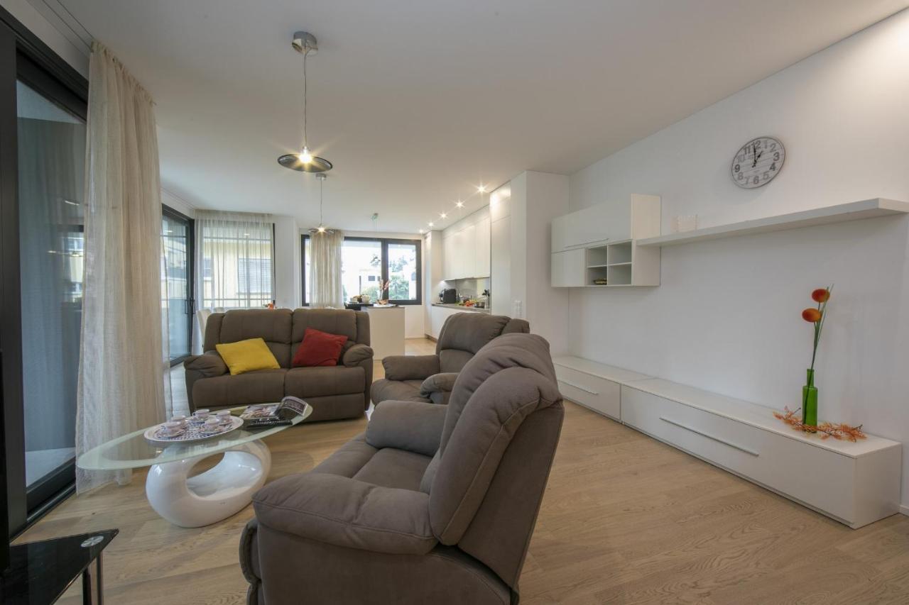 Artemia Apartment *